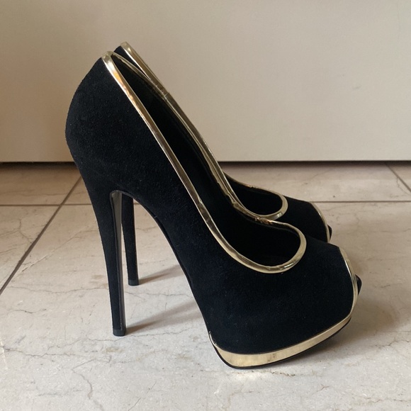 Giuseppe Zanotti Suede Platform Heels - Picture 3 of 7